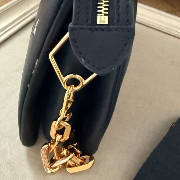 Navy soft leather rainbow embossed crossbody, gold toned, w 2 straps NWOT - Picture 5 of 10